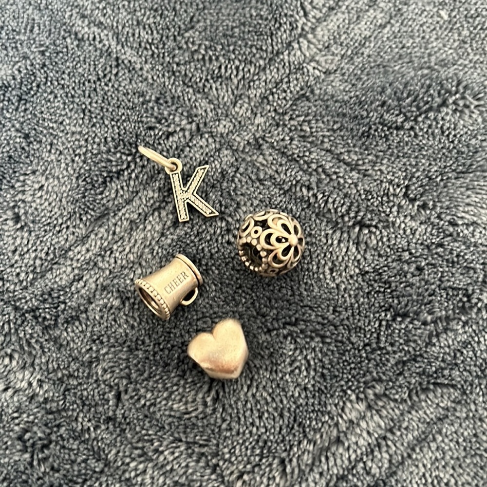 PANDORA CHARMS - SILVER